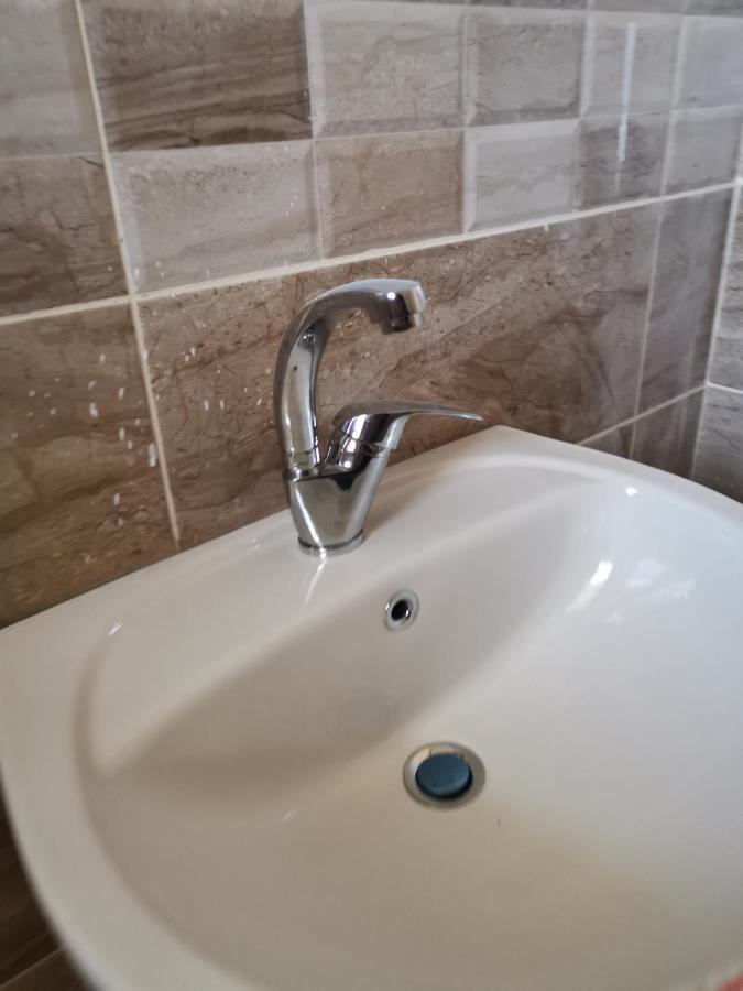 Sbatin Madba Appartement Madaba Kamer foto
